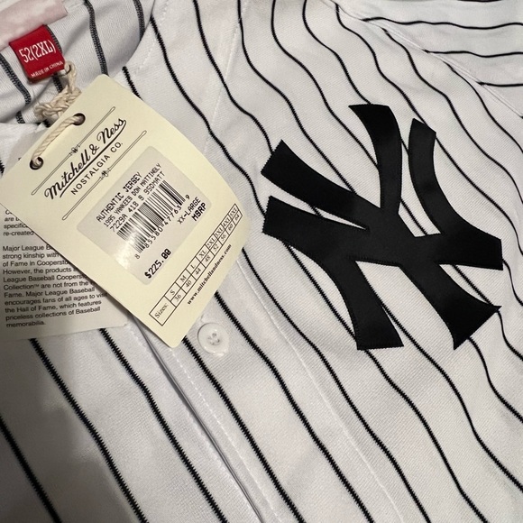 Mitchell and ness, don mattingly authentic - Picture 2 of 5